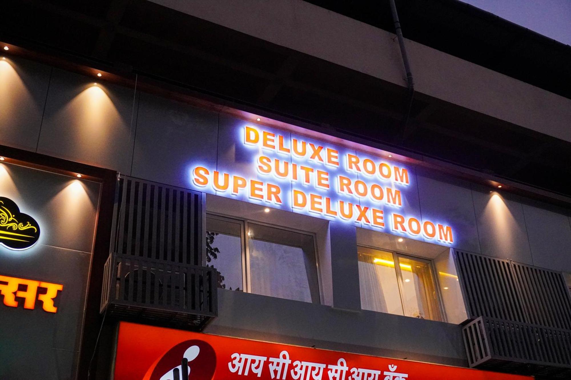 Hotel Spencer-Navi Mumbai Bagian luar foto