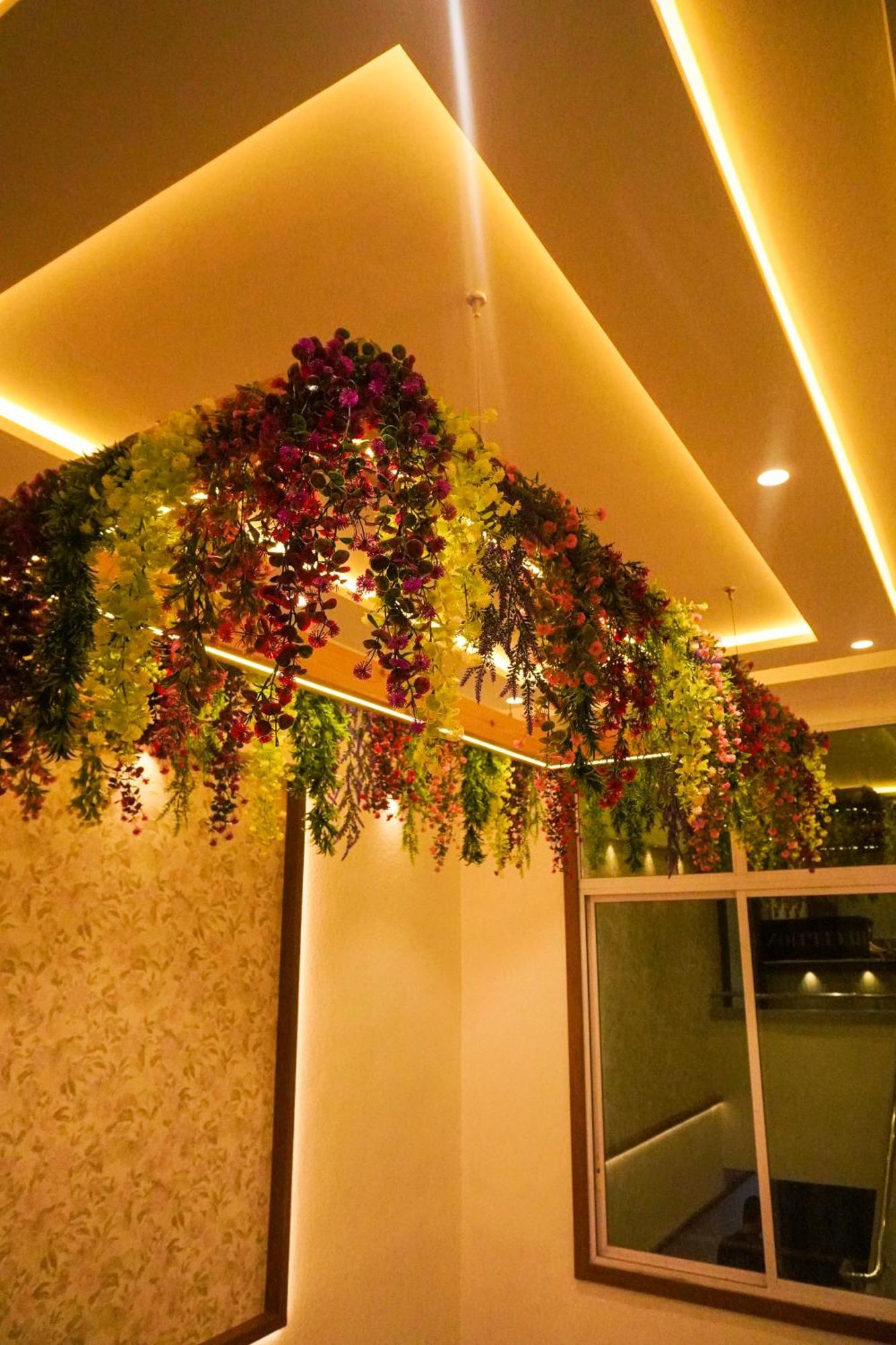 Hotel Spencer-Navi Mumbai Bagian luar foto