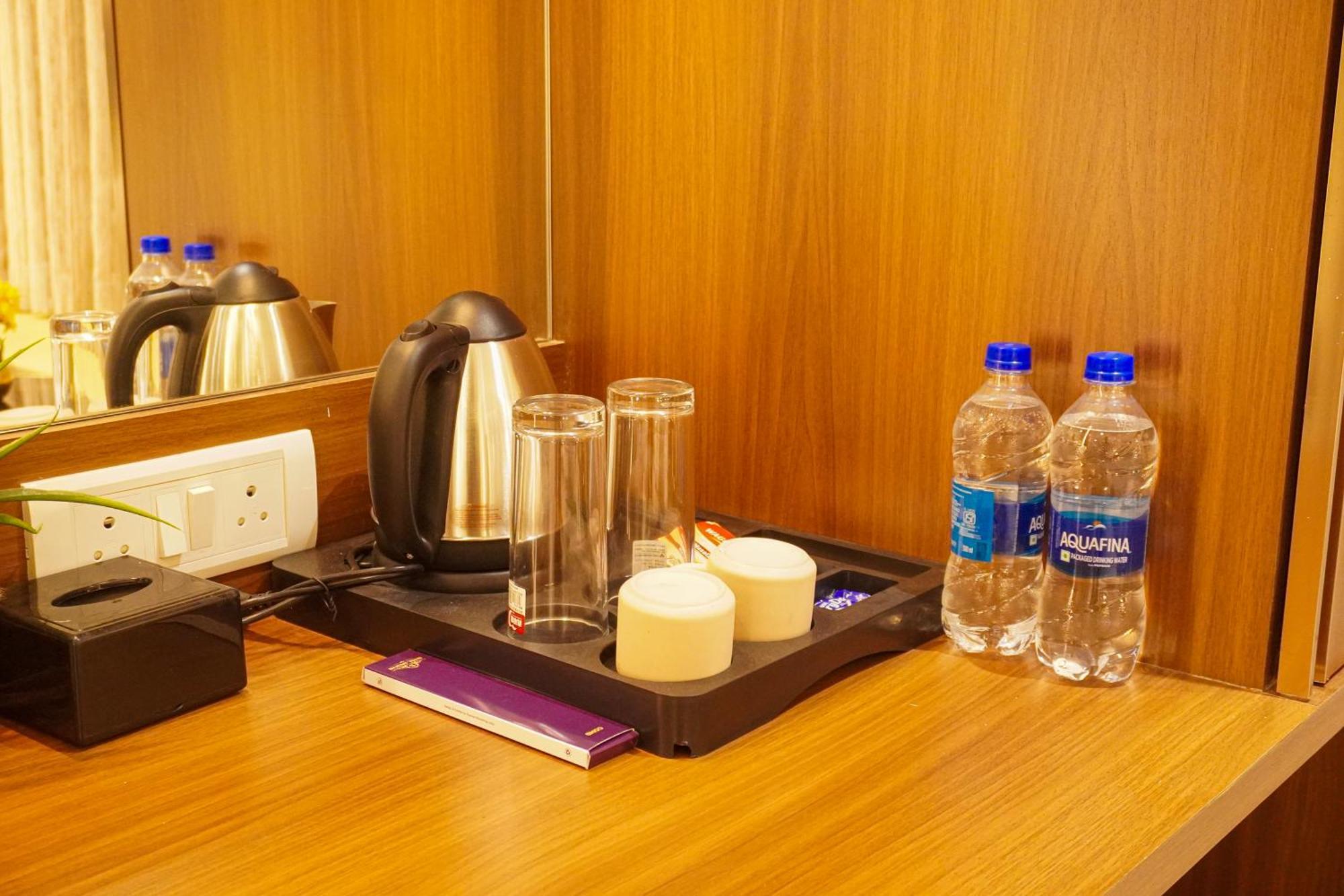 Hotel Spencer-Navi Mumbai Bagian luar foto